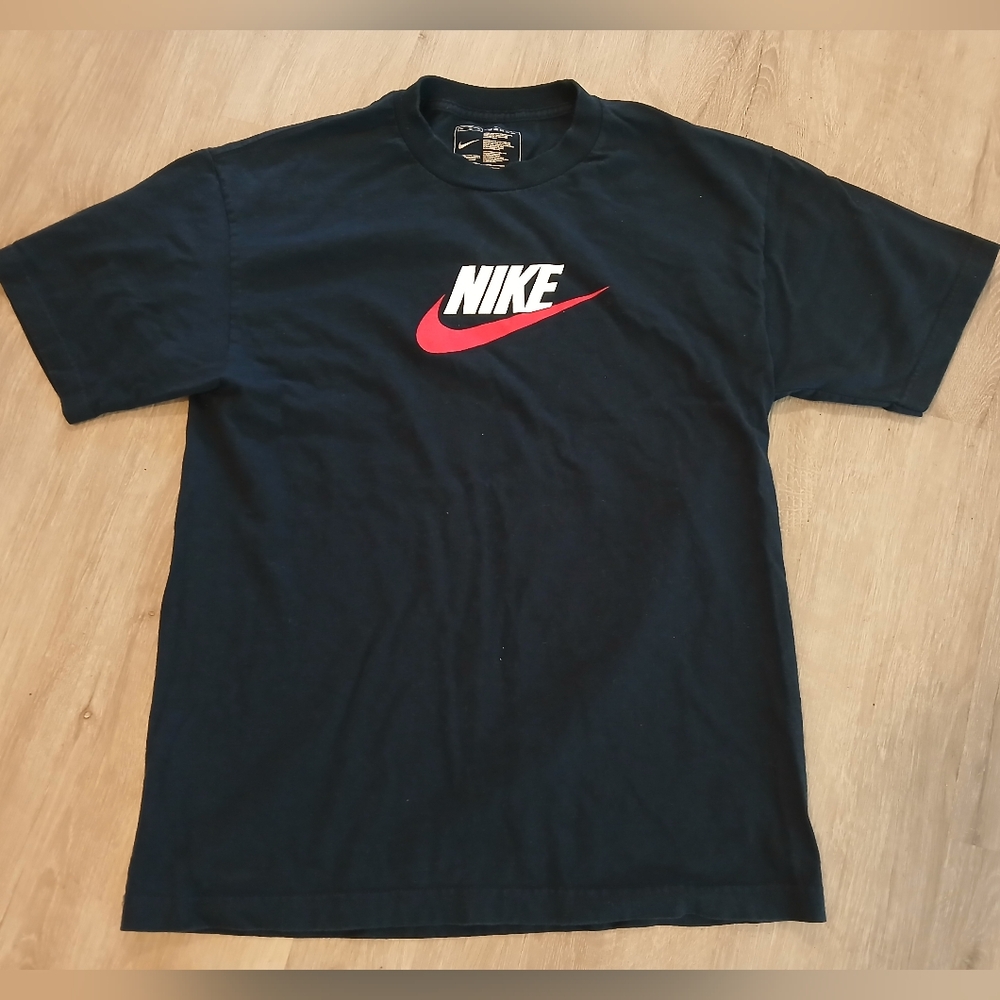 Nike Large Black Swoosh T-Shirt
